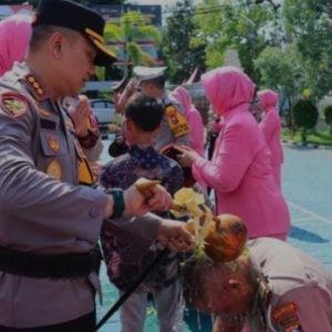 Polresta Banyuwangi Sertijab Tiga Kasat dan Tiga Kapolsek Sekaligus Naikkan Pangkat Puluhan Anggota