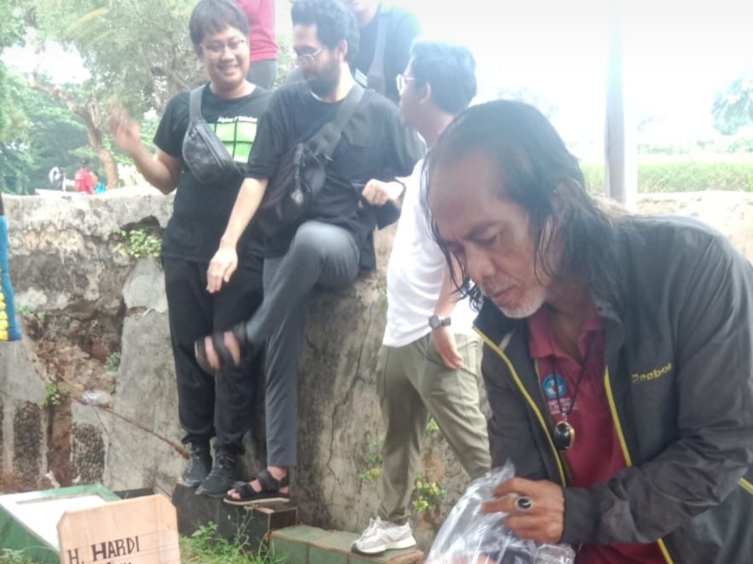 Akhirnya bersedia Bersimpuh Di hadapan Yang Maha Kuasa (4)
