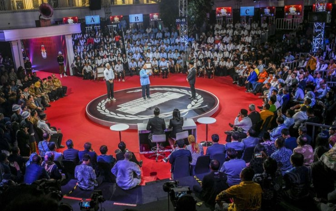 Anis Tampil ‘Menyerang’ Prabowo di Debat Ketiga Capres-Cawapres