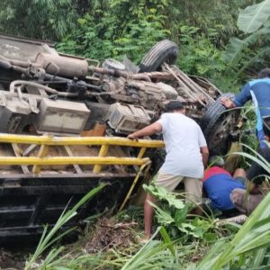 Sepasang Kekasih Tewas Disambar Truk di Kawasan Makam Kembar Madiun Sepasang Kekasih Tewas Disambar Truk di Kawasan Makam Kembar Madiun