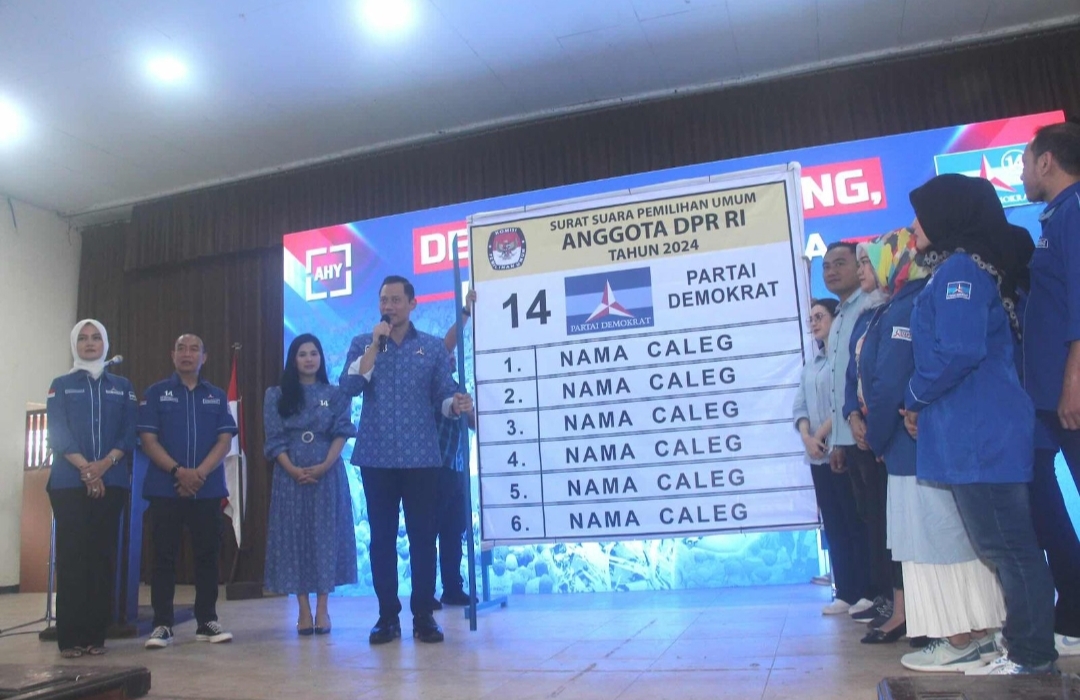 Warga Tuban Antusias Sambut AHY, Doakan Demokrat Menang Pemilu 2024