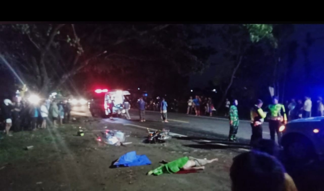 Pemotor Teledor di Jalan Basah Usai Hujan, Tewas Ditabrak Bus Eka di Ngawi