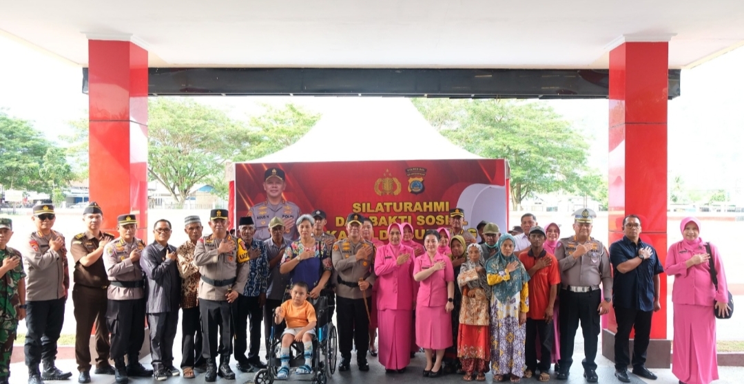 Wujud Nyata Kehadiran Polisi, Kapolda Sulteng Bantu Penyandang Disabilitas di Sigi