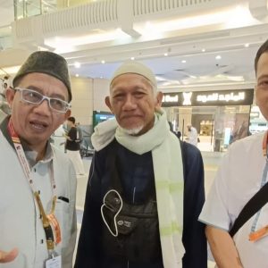 Laksanakan Nadzar, 4 Bulan Pergi ke Mekkah Naik Sepeda Laksanakan Nadzar, 4 Bulan Pergi ke Mekkah Naik Sepeda