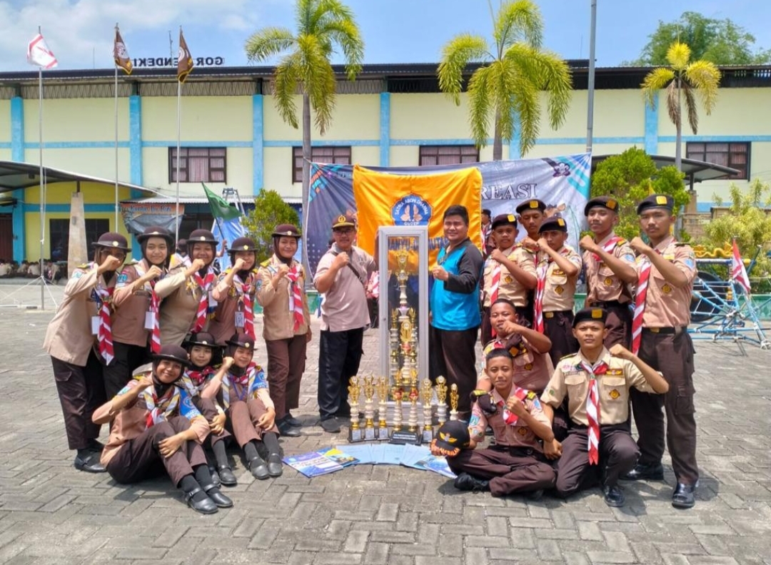 Panen Prestasi SMKN 1 Bendo Sabet 7 piala Dalam Satu Bulan