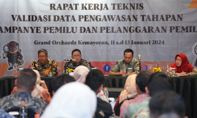 Bawaslu Awasi KPU dalam Penerimaan LADK Parpol dan Calon Anggota DPD