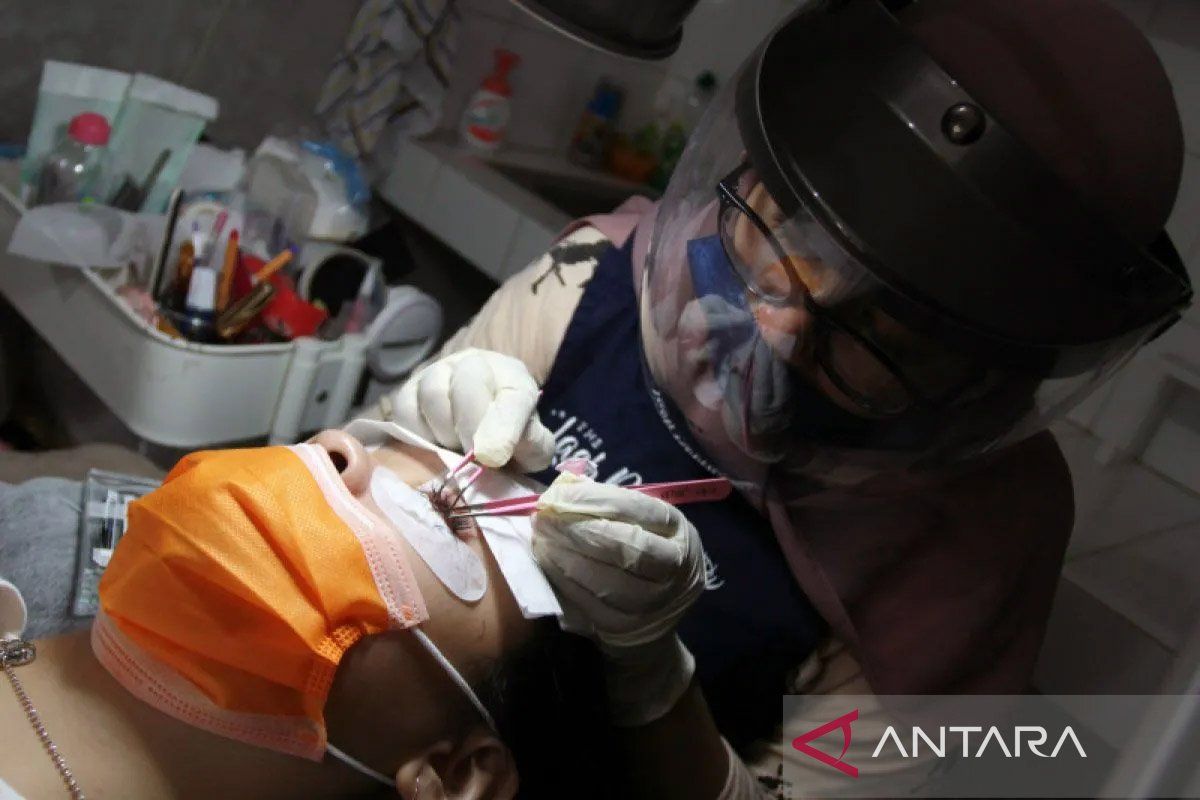 Tren Kecantikan 2024: Perawatan Berbasis Teknologi