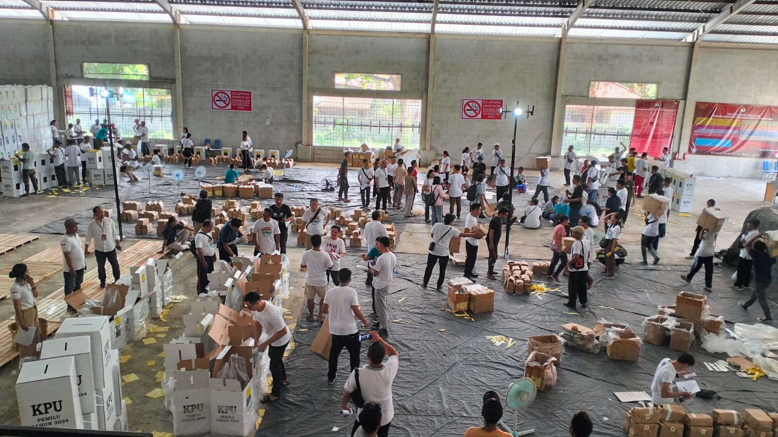 Polri Siap Amankan Distribusi Logistik Pemilu di Wilayah 3T