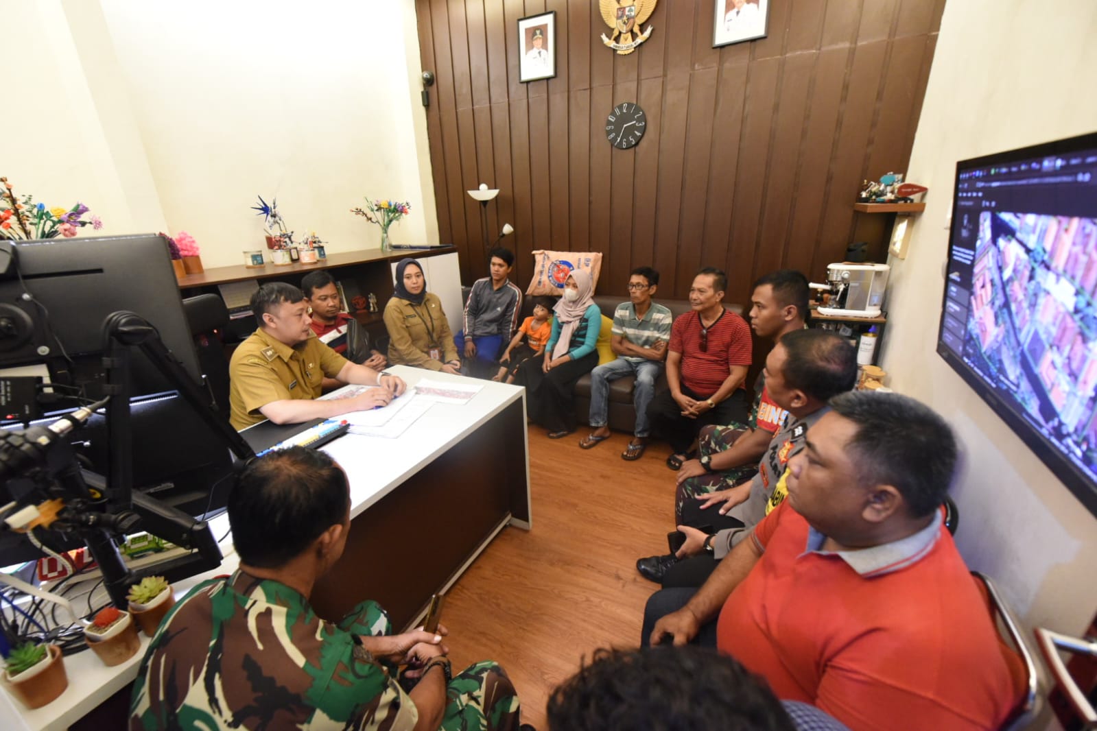 Pemkot Surabaya Mediasi Lansia Telantarkan Keluarga Selama 20 Tahun