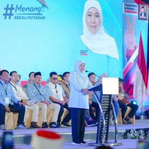 Apel Akbar Relawan, Khofifah: Alam Negeri Ini Telah Berpihak ke Prabowo-Gibran