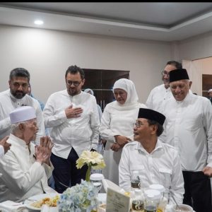 Kyai Jatim All in 02: Berikut Daftar Kiai Khos Yang Hadir Sholawat dan Doakan Prabowo-Gibran Sekali Putaran Kyai Jatim All in 02: Berikut Daftar Kiai Khos Yang Hadir Sholawat dan Doakan Prabowo-Gibran Sekali Putaran
