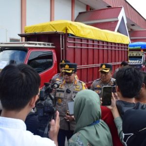 Kapolres Palu Imbau Jaga Persatuan dan Kesatuan Jelang Pemungutan Suara Pemilu 2024 Kapolres Palu Imbau Jaga Persatuan dan Kesatuan Jelang Pemungutan Suara Pemilu 2024