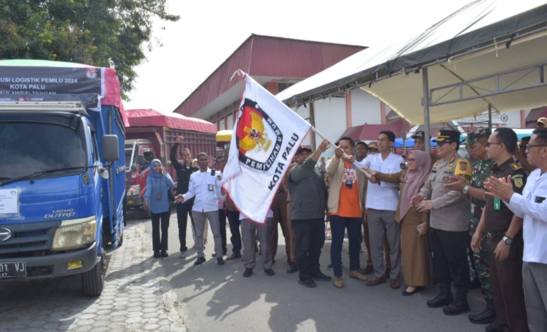 Dihadiri Kapolresta Palu, KPU Salurkan Logistik untuk Pemilu 2024