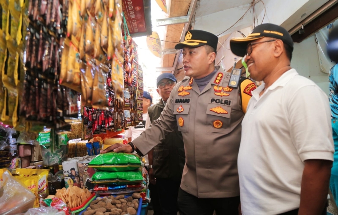Kapolresta Banyuwangi Imbau Masyarakat Tidak Panik; Pastikan Harga Beras Berangsur Normal