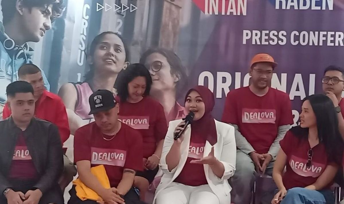 Lagu “Dealova” Dibawakan Ulang oleh Penyanyi Fadhilah Intan