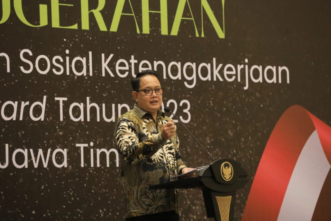Pj. Gubernur Adhy Karyono Terima Anugerah Paritrana Award 2023