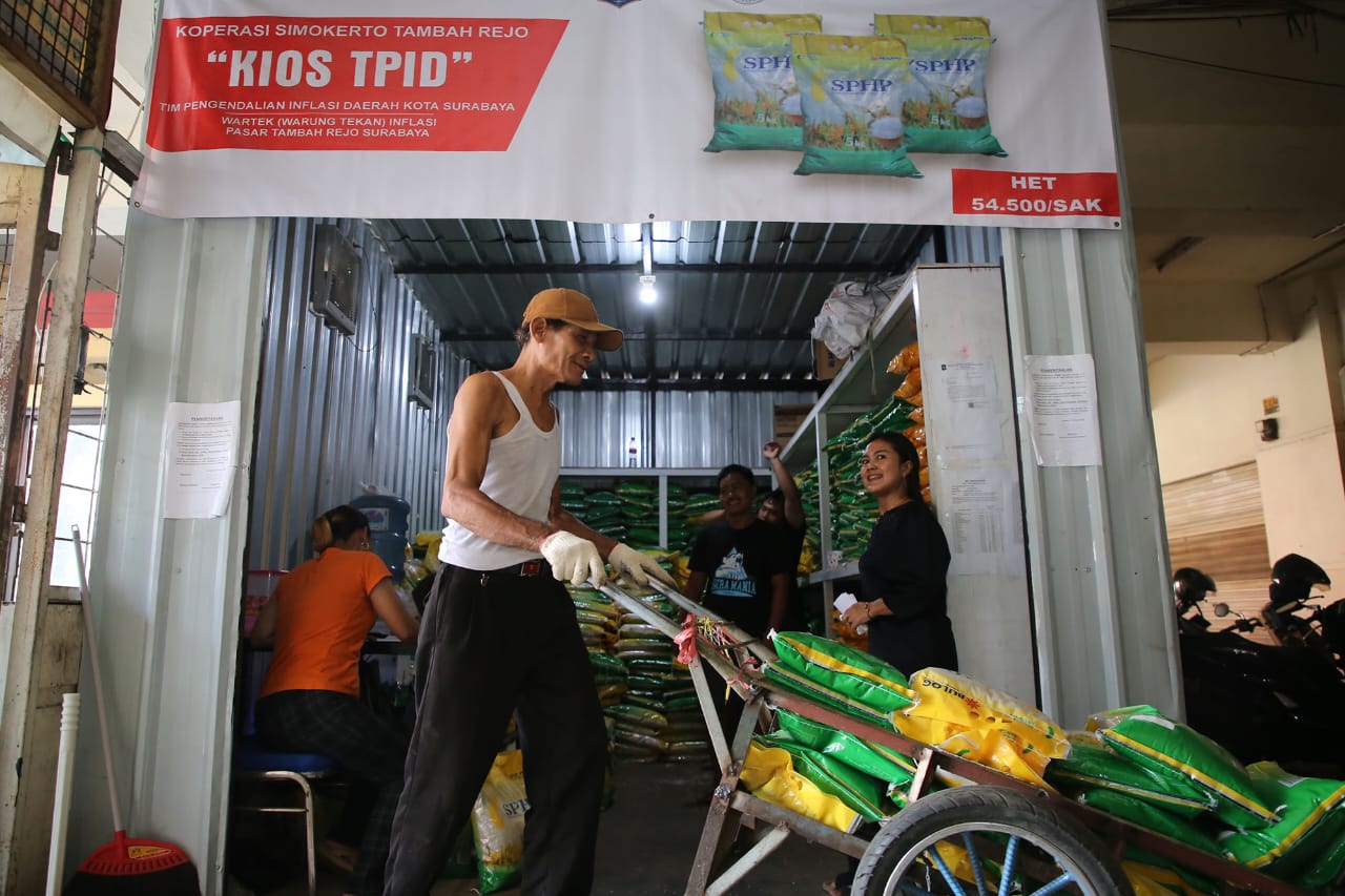 Stok Bahan Pangan di Surabaya Aman hingga Hari Raya Idul Fitri