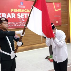 Tiga Napi Teroris di Lapas Kediri Ikrar Setiap Kepada NKRI Tiga Napi Teroris di Lapas Kediri Ikrar Setiap Kepada NKRI