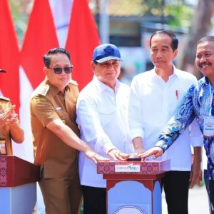 Presiden Joko Widodo Resmikan Inpres Ruas Jalan Dungus Madiun Presiden Joko Widodo Resmikan Inpres Ruas Jalan Dungus Madiun
