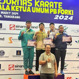 Raih Emas Kejurnas Karate, Alex Dedikasikan untuk Mendiang Pelatih Lukman Arif