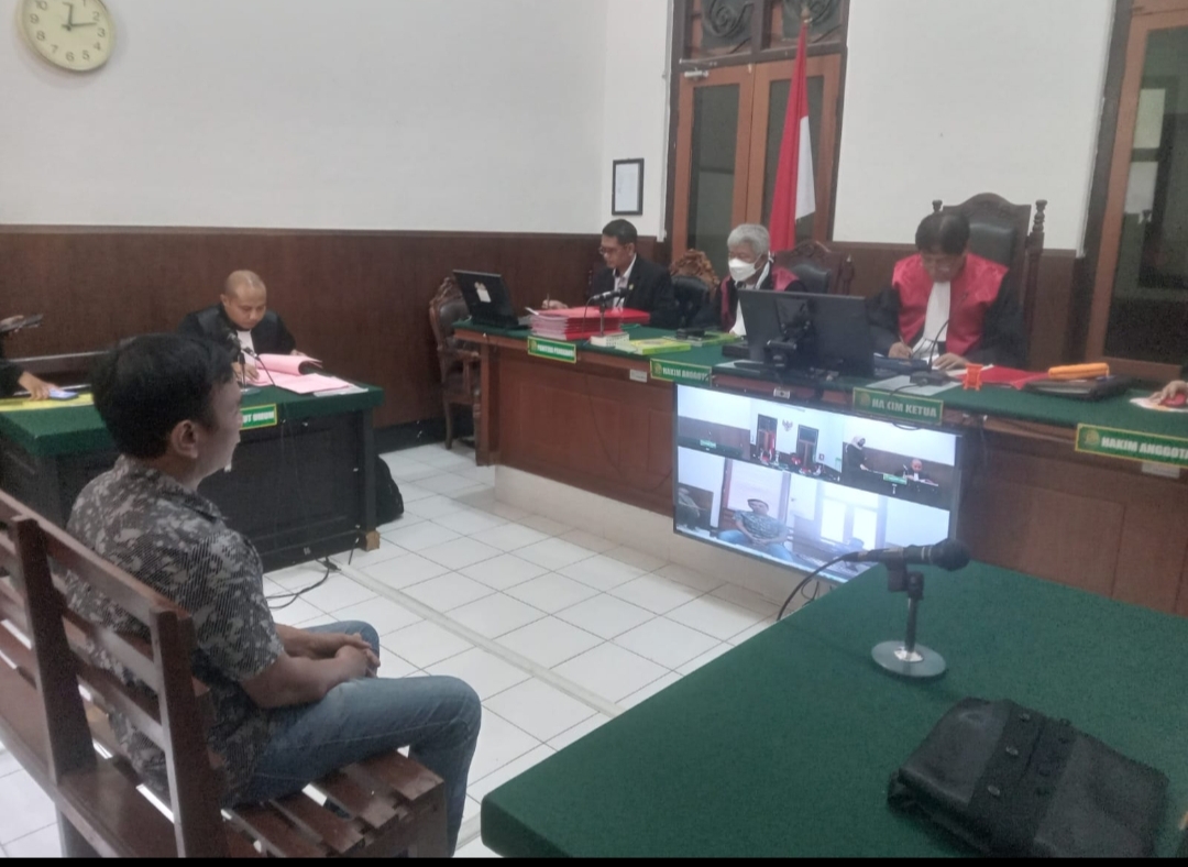 Edy Mukti Pemborong Proyek PN Surabaya Dituntut 2,5 Tahun Penjara