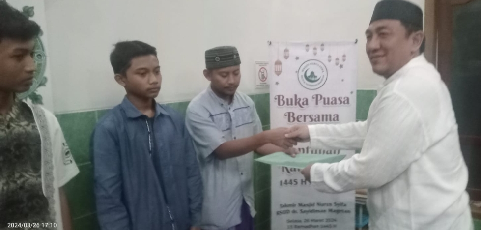 Rumah Sakit Dr. Sayidiman Gelar Buka Bersama Dan Santunan Pada Anak Yatim Piatu