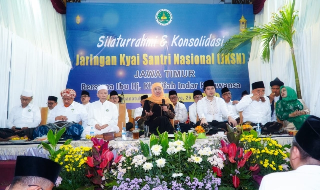 Ratusan Kyai Rekomendasikan Khofifah-Emil Maju Lagi di Pilgub Jatim