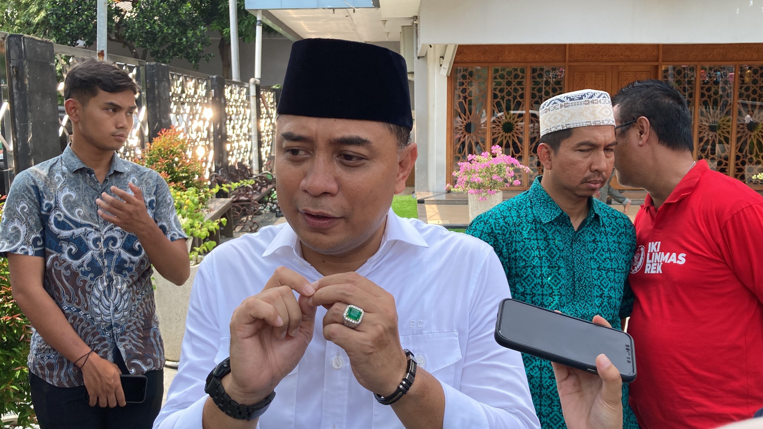 Pajak Reklame Naik 25%, Wali Kota Eri Minta Jajarannya Ajak Bicara Pengusaha