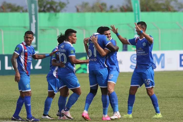 Gunduli Semen Padang 3-0 di Leg I, PSBS Biak Berpeluang Juara Liga 2