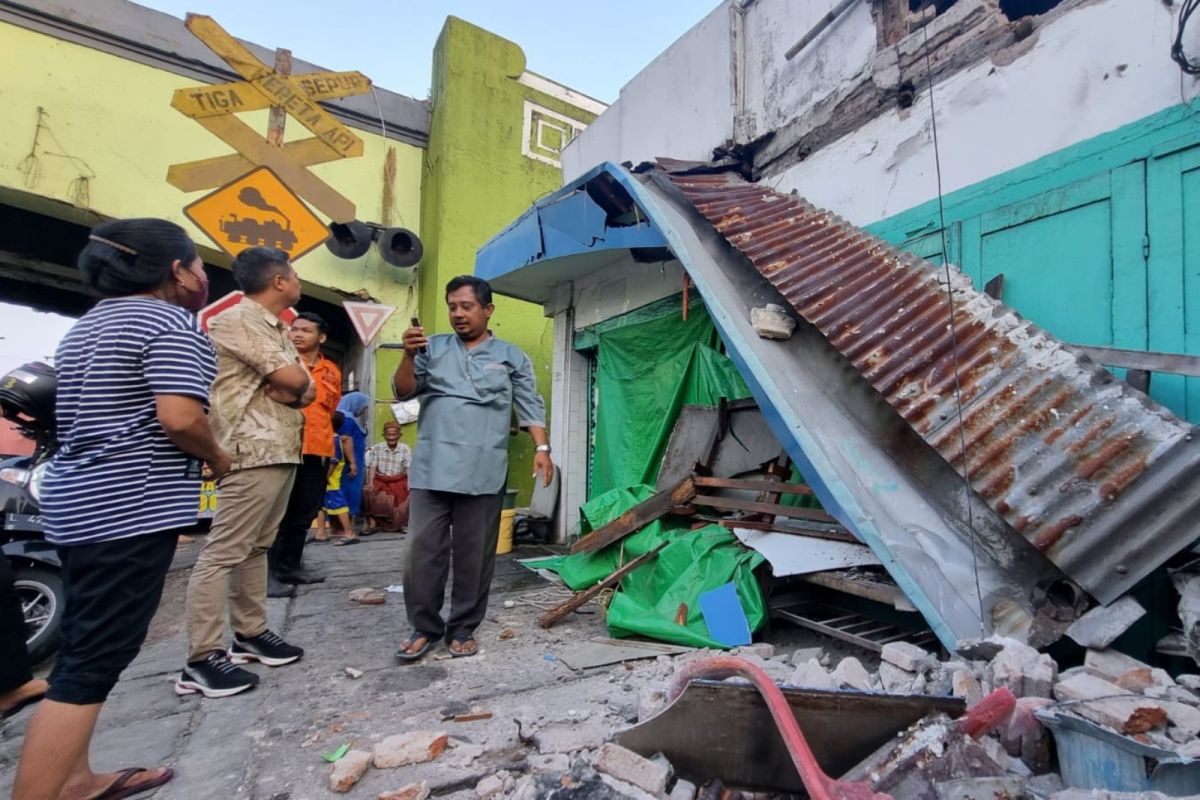 Korban Luka dan Kerusakan Bangunan Dampak Gempa Tuban