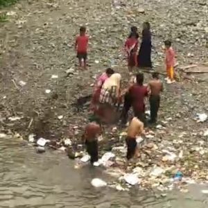 Bermain Di Sungai Kedunglarangan, Siswa RA Nurul Huda Cemandi Tewas Tenggelam Bermain Di Sungai Kedunglarangan, Siswa RA Nurul Huda Cemandi Tewas Tenggelam