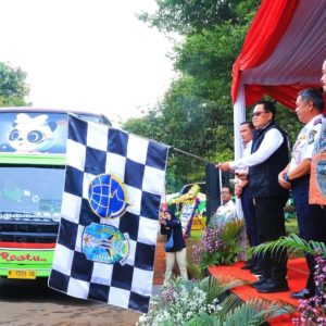 Pj. Gubernur Adhy Berangkatkan 1.095 Pemudik Gratis Rute Jakarta – Jatim