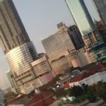View Tunjungan Plaza & Kota Surabaya di pagi hari dari Hotel Platinum (2024)