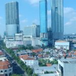 View Tunjungan Plaza & Kota Surabaya di pagi hari dari Hotel Platinum (2024)