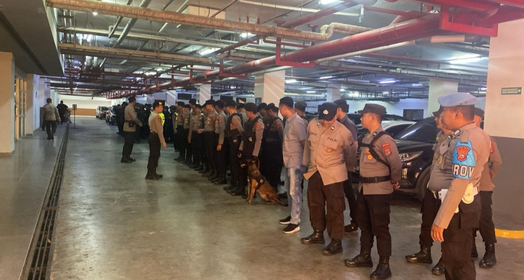 Polisi Amankan Rapat Pleno Penetapan Anggota DPRD Sulteng Terpilih