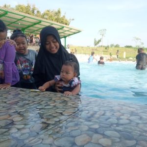 Ribuan Warga Meriahkan Pre Unveiling Kolam Renang Hills View Desa Sukosari Madiun Ribuan Warga Meriahkan Pre Unveiling Kolam Renang Hills View Desa Sukosari Madiun