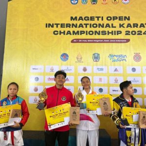 Rebut Emas dan Raih Best of The Best, Alex Siswa SMAN 4 Sidoarjo Bintang Mageti Open Internasional Karate 2024