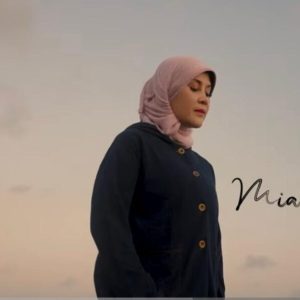 Suara Merdu Seorang Kajati Jatim Mia Amiati