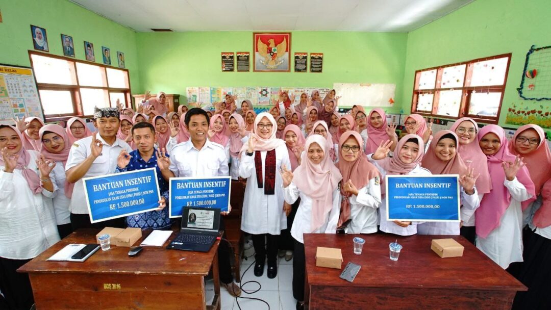 Ribuan Guru Paud Non ASN se Banyuwangi Terima Insentif Rp7,2 Miliar