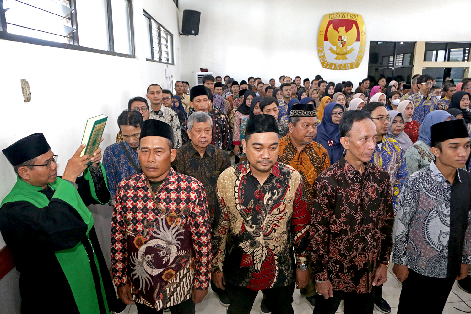 Wali Kota Minta PPK Jaga Netralitas Pilkada Surabaya