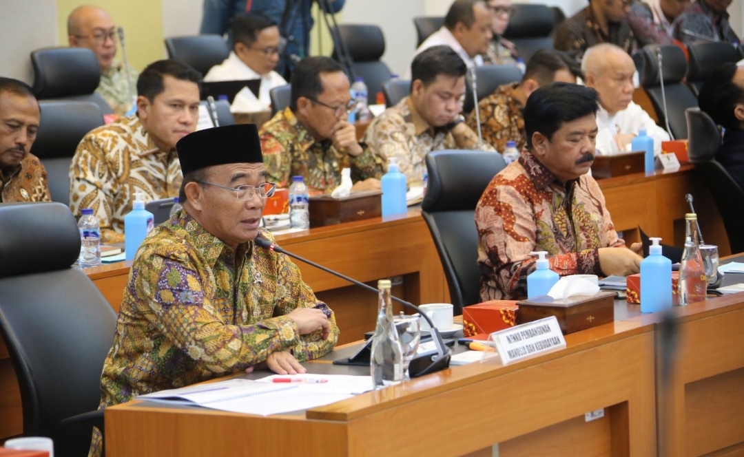 Menko Muhadjir Paparkan Rencana Kerja dan Anggaran Kemenko PMK 2025 di Banggar DPR