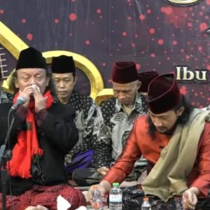 Isak Tangis Gus Robert Warnai Semaan Al-Qur’an Haul Ke 32 Gus Miek