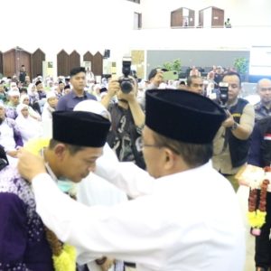 Sambut Kepulangan Jemaah Haji Kloter Pertama, Menko PMK: Daging Kurban dari Mekah untuk Atasi Stunting Sambut Kepulangan Jemaah Haji Kloter Pertama, Menko PMK: Daging Kurban dari Mekah untuk Atasi Stunting