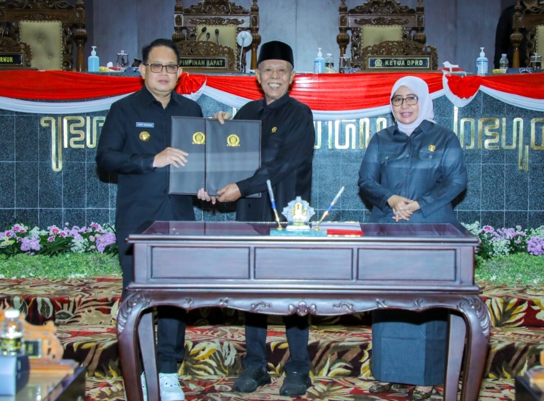DPRD Jatim Setujui Raperda Pertanggungjawaban Pelaksanaan APBD Jatim TA. 2023 
