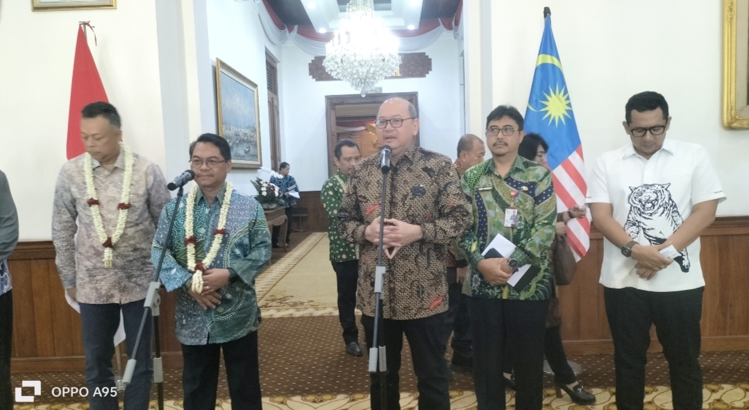 Pj. Sekdaprov Bobby Terima Kunjungan Dubes Malaysia Bahas  Pendidikan