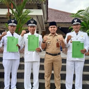 202 Kades Magetan Terima SK Perpanjangan Menjadi 8 Tahun 202 Kades Magetan Terima SK Perpanjangan Menjadi 8 Tahun