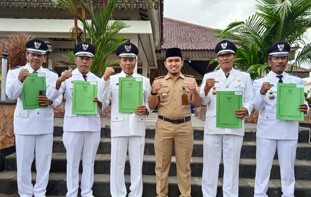 202 Kades Magetan Terima SK Perpanjangan Menjadi 8 Tahun