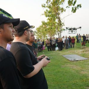 Untuk Tingkatkan Produktivitas, Pemkab Kediri Salurkan Bantuan Drone kepada Petani Untuk Tingkatkan Produktivitas, Pemkab Kediri Salurkan Bantuan Drone kepada Petani