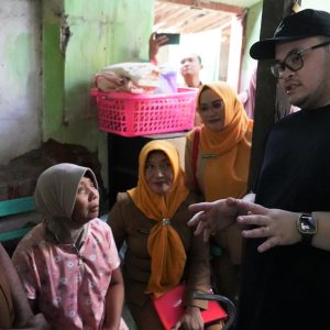 Bupati Kediri Bangunkan Rumah Janda Hidup Sebatangkara