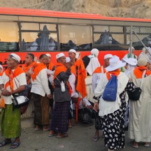 Jemaah Nafar Awal Hari Ini Tinggalkan Mina Sebelum Matahari Terbenam Jemaah Nafar Awal Hari Ini Tinggalkan Mina Sebelum Matahari Terbenam